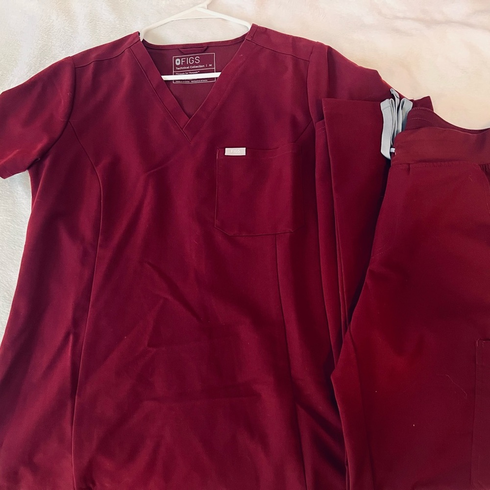 Figs Burgundy scrubs